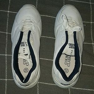 NWOT Court Classic mens tennis shoes size 12
